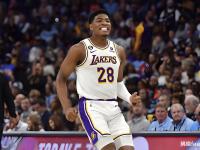 开云体育登录入口-NBA交易传闻：比尔·西蒙斯提议用勒布朗·詹姆斯交换科怀·伦纳德的简单介绍